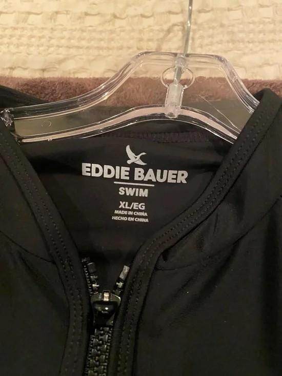 Women's Long-Sleeve One-Piece Swimsuit NWT - Picture 9 of 9